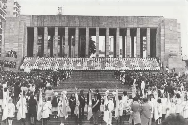 Acto presidencia de Raúl Alfonsín