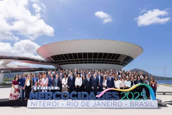 Rosario participó de la XXX Cumbre de Mercociudades en Niteroi, Brasil, con una agenda transversal, donde funcionarios del municipio expusieron y debatieron sobre "caminos hacia ciudades resilientes, pacíficas y sostenibles".