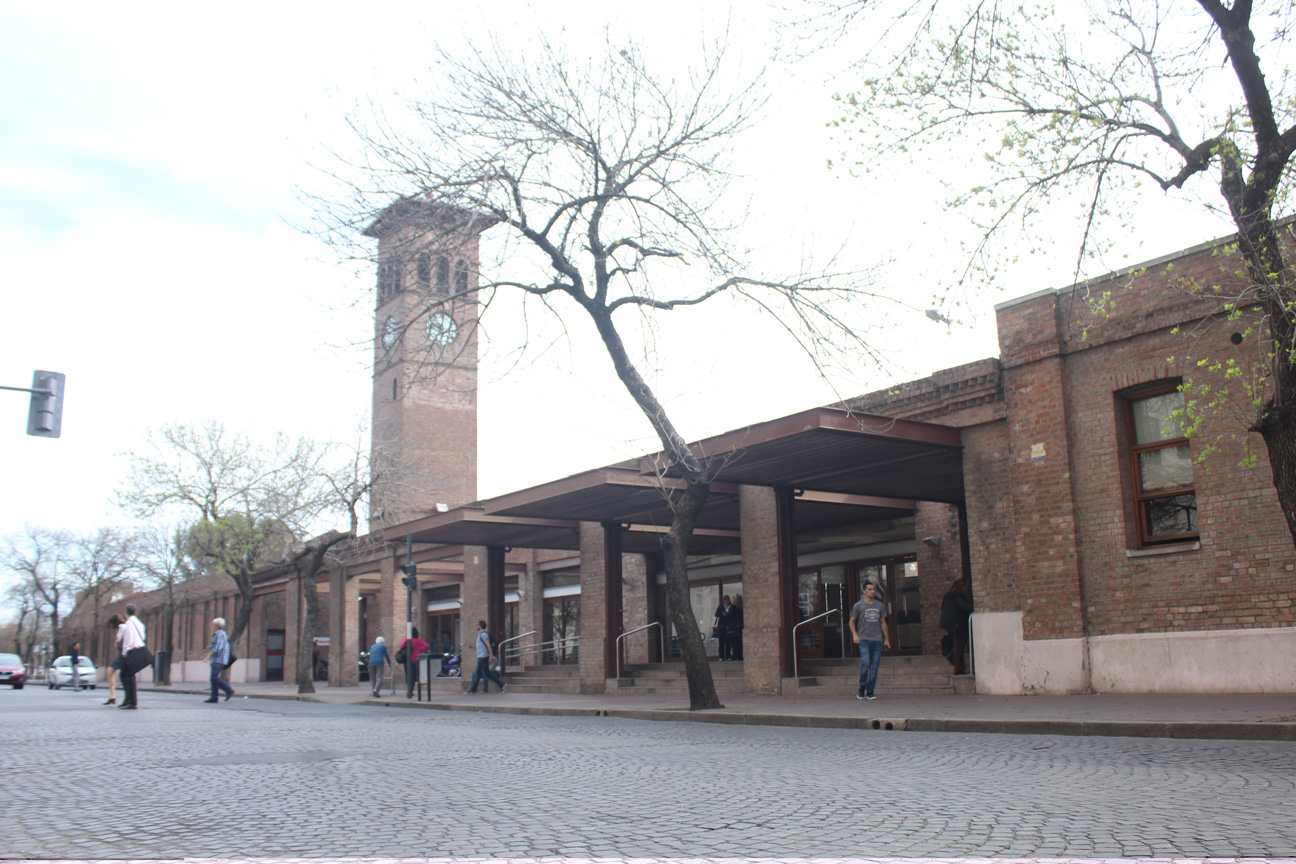 Centro Municipal de Distrito Centro Antonio Berni
