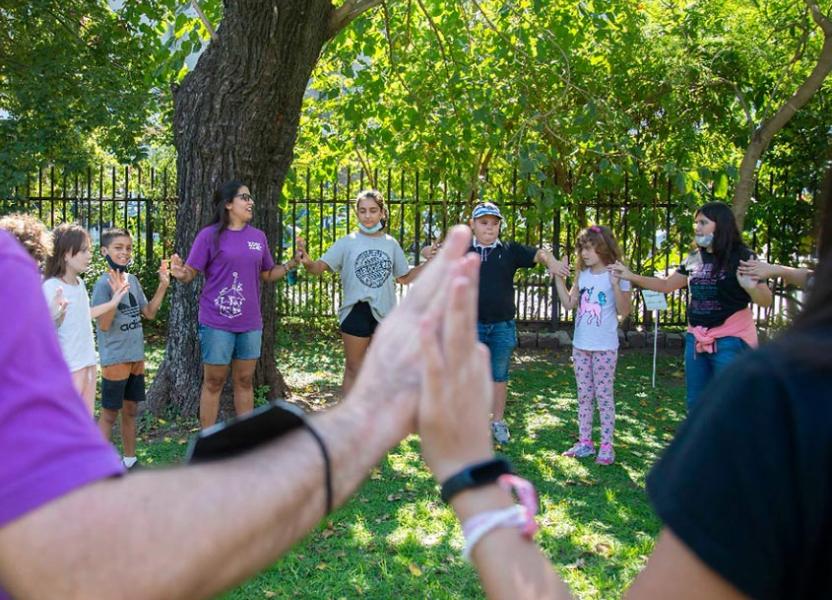 los consejos de niñas y niños reunidos en estación embarcaderos