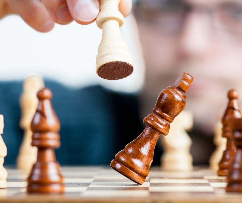 Taller de ajedrez para adultas y adultos mayores