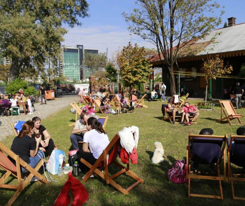 Descanso al Paso en La Ciudad de los Niños