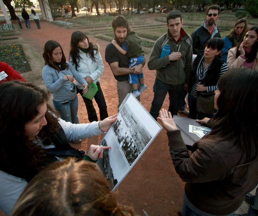 Parque Explorado en Calle Recreativa