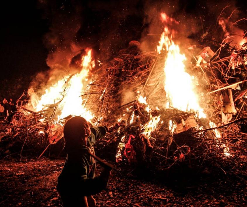 El Obrador celebra su tradicional Fogata