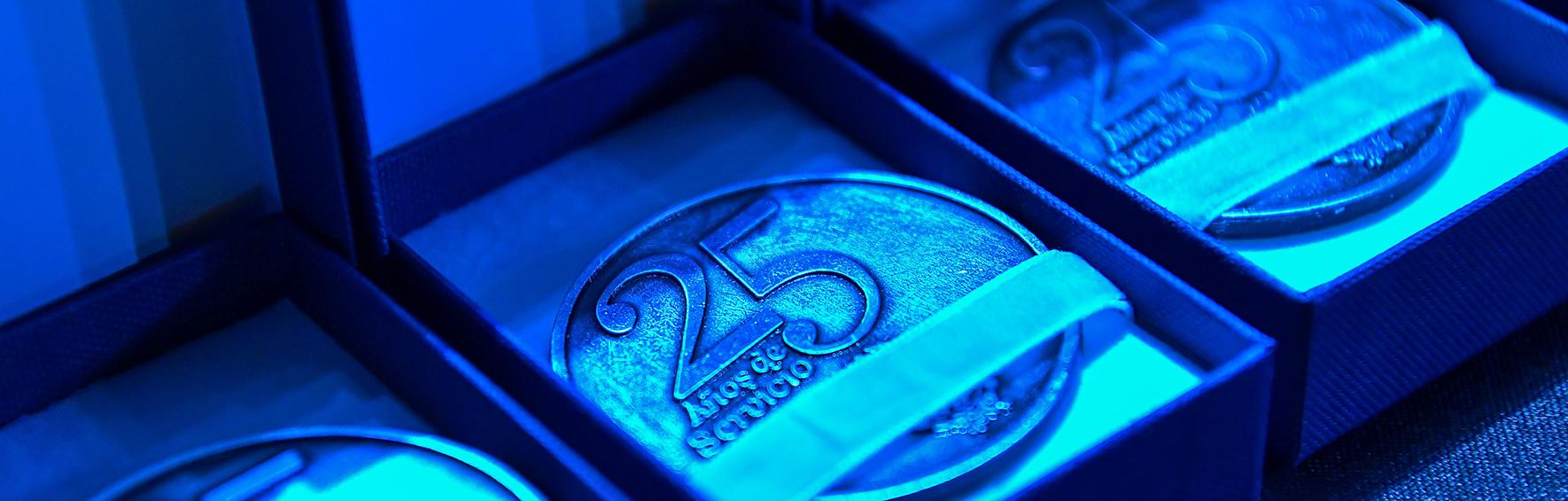 Entrega de medallas 25 años de Personal